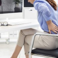 Douleur en position assise prolongée : comment l'éviter ?